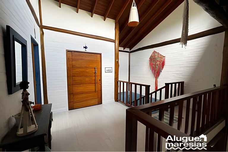 Piscina privada, 3 suites con aire acondicionado.