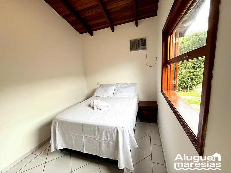 House with private pool in Paúba, a village