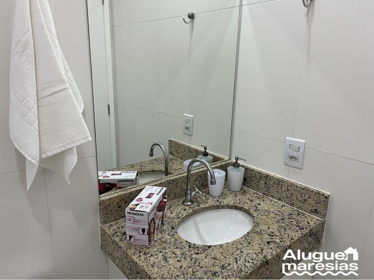 250m from the sea, swimming pool and bed linen