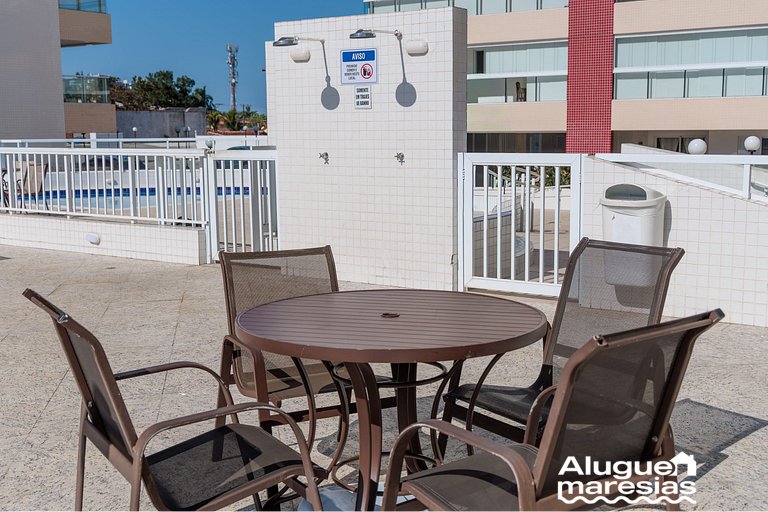 250m from the sea, swimming pool and bed linen