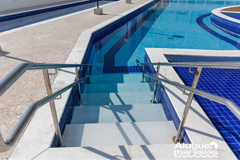 A 250m del mar, piscina y ropa de cama.