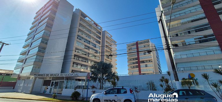 A 250m del mar, piscina y ropa de cama.