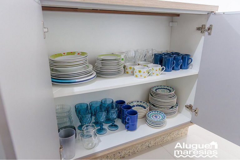 250m from the sea, swimming pool and bed linen
