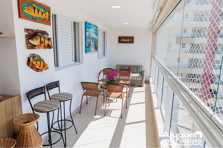 250m from the sea, swimming pool and bed linen