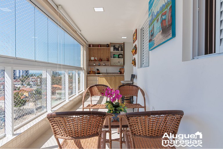 250m from the sea, swimming pool and bed linen