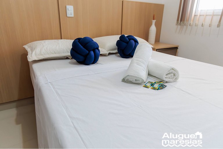 250m from the sea, swimming pool and bed linen
