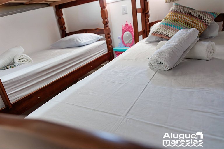 250m from the sea, swimming pool and bed linen