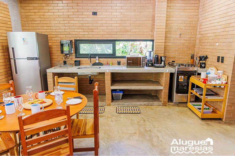 Eco House with Heated Jacuzzi