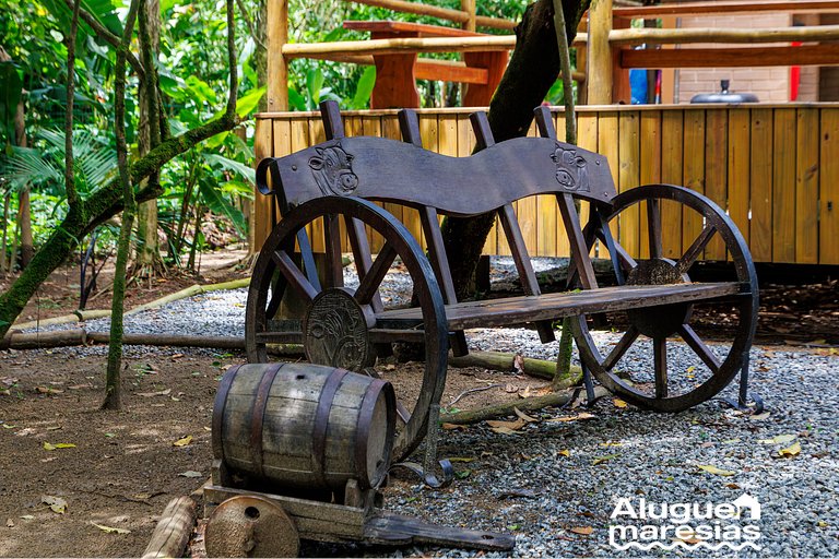 Eco House with Heated Jacuzzi
