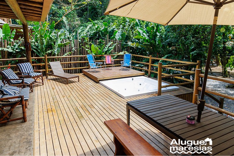 Eco House with Heated Jacuzzi