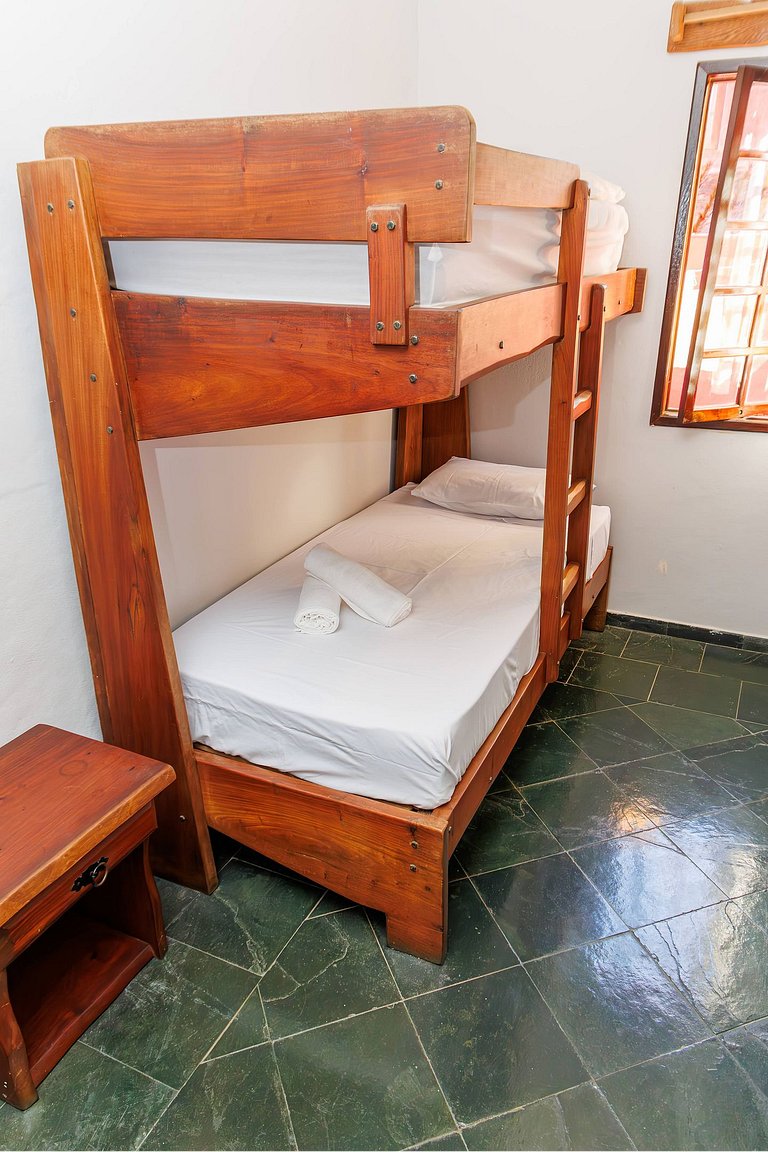 Vista única | 6 dorm c/ Roupa Cama&Banho