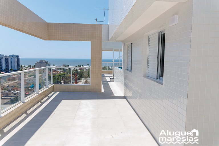 A 250m del mar, piscina y ropa de cama.