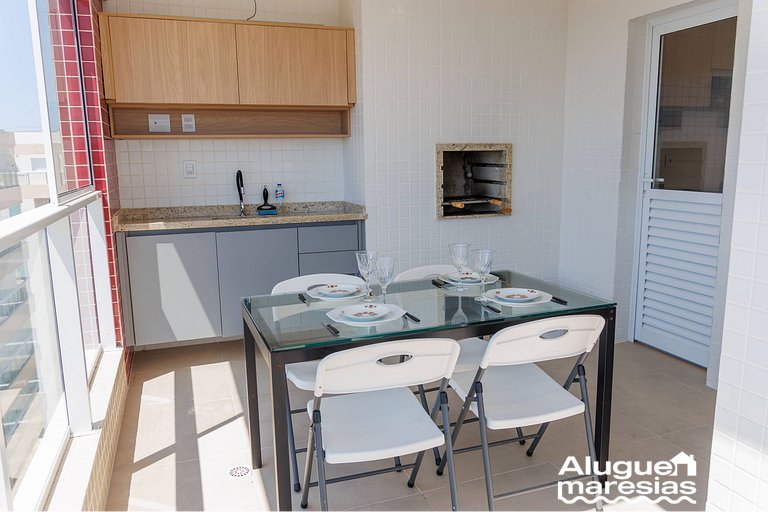 250m from the sea, swimming pool and bed linen