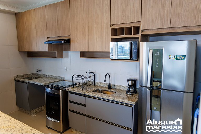 250m do mar, Piscina e Roupas de Cama