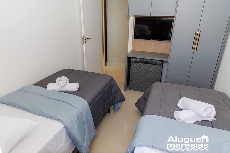 A 250m del mar, piscina y ropa de cama.