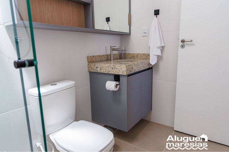 A 250m del mar, piscina y ropa de cama.