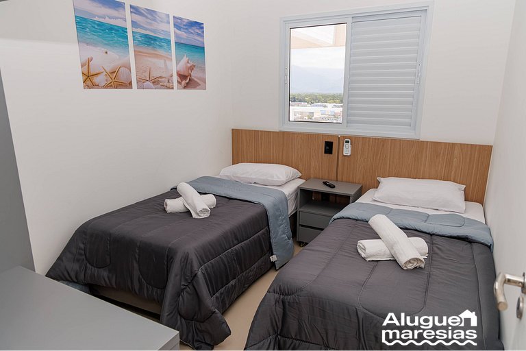 250m do mar, Piscina e Roupas de Cama