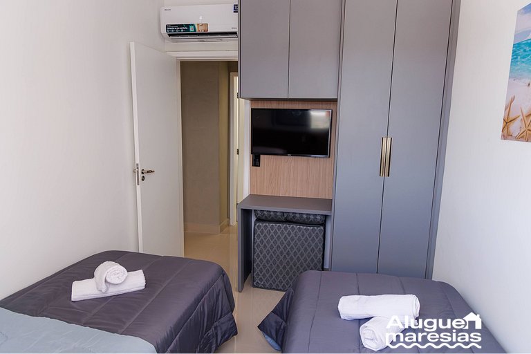 250m do mar, Piscina e Roupas de Cama