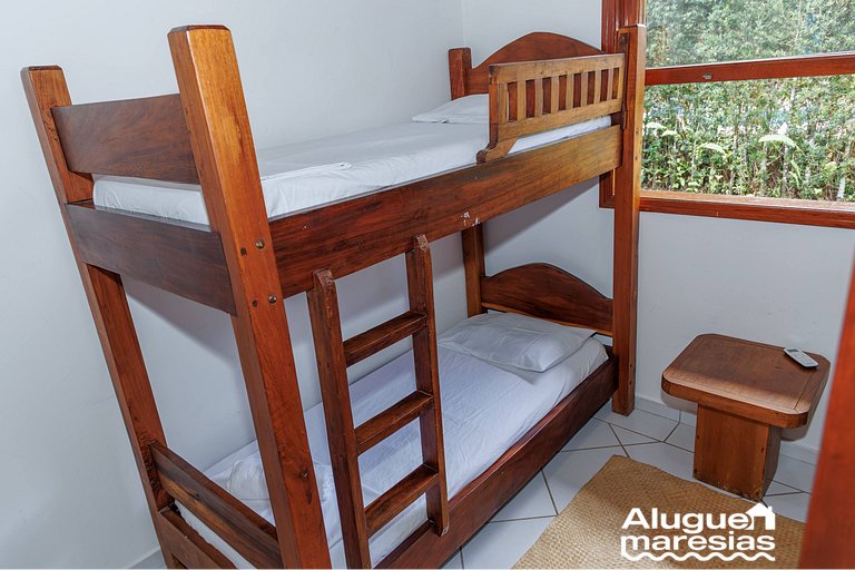 House with private pool in Paúba, a village