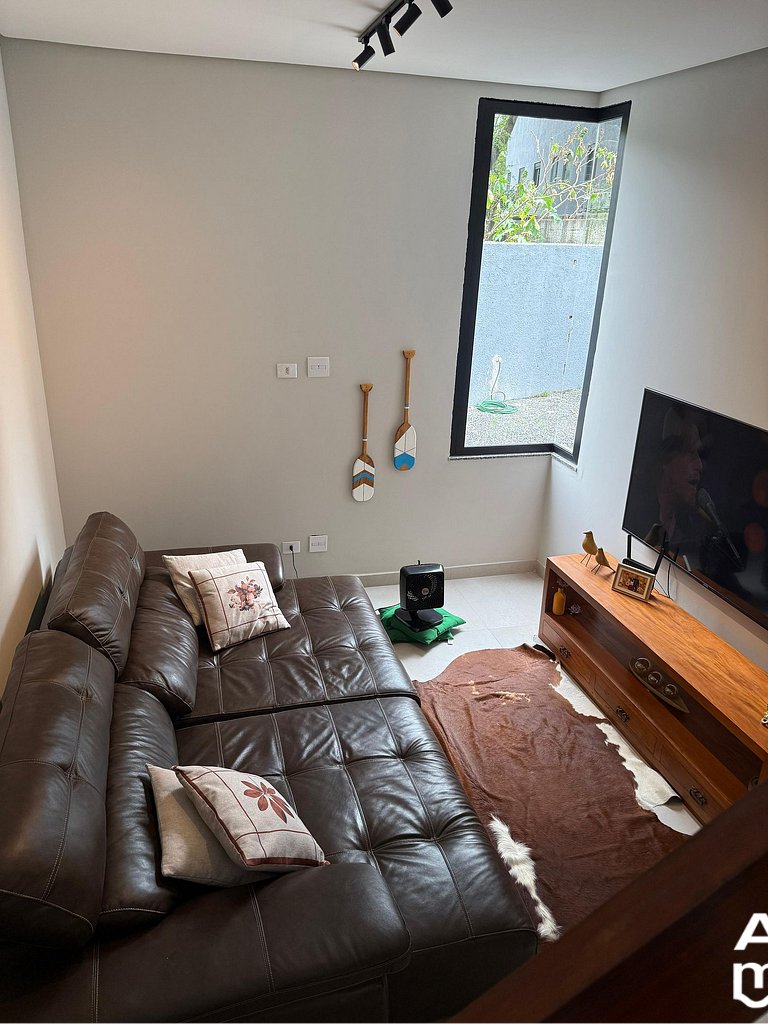 Private Pool & Pet Friendly