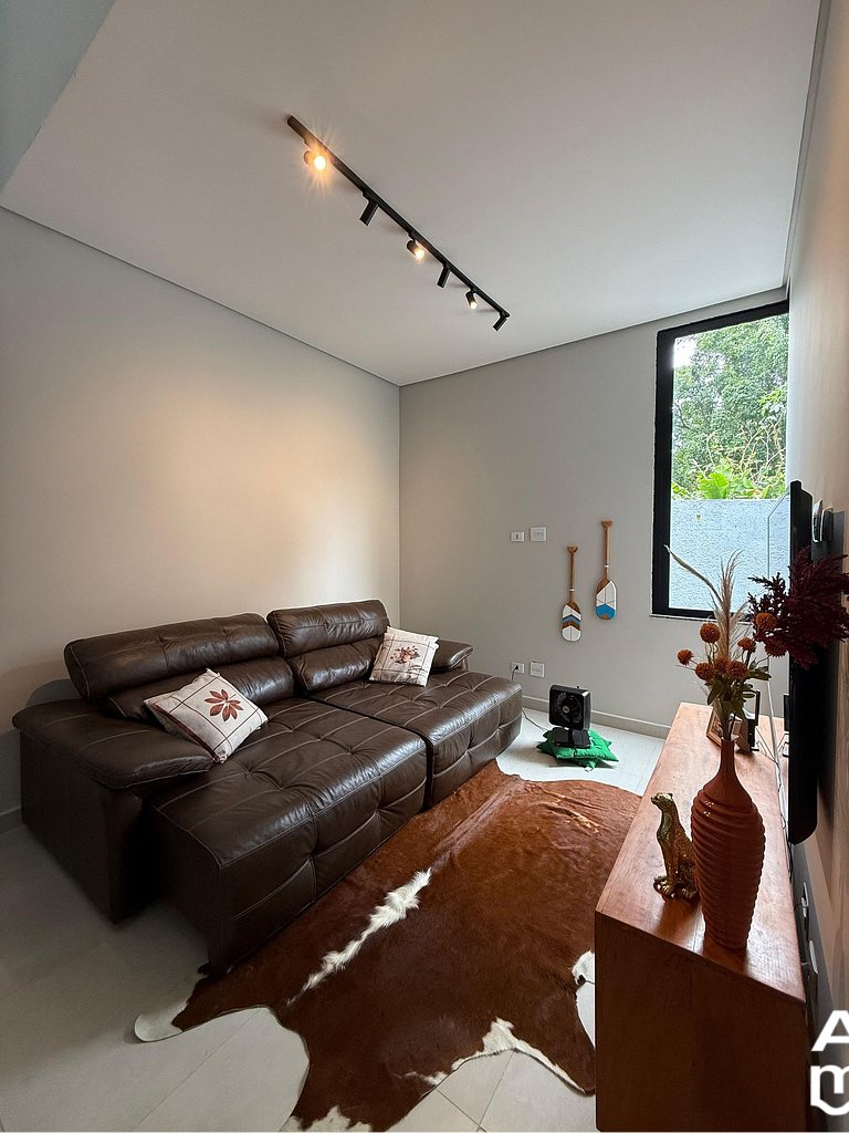 Private Pool & Pet Friendly